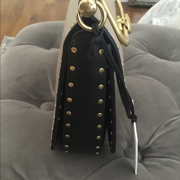 Coach 1941 Ellie with Rivets - Picture 3 of 8